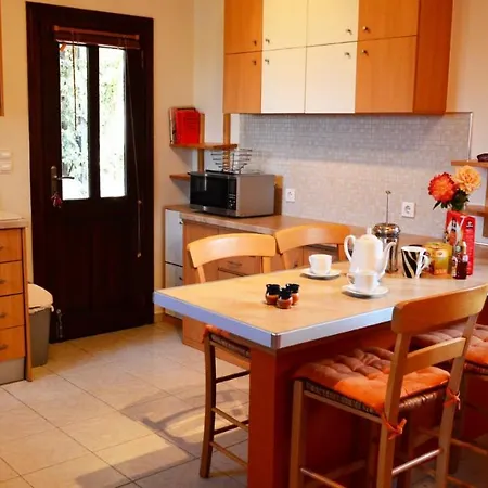 Holiday home Ravdoucha Homeleader