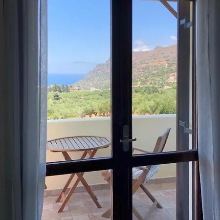 Ravdoucha Homeleader Holiday home *